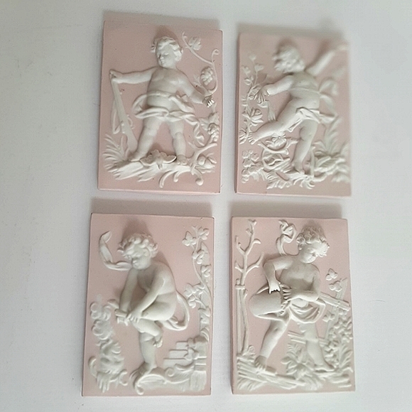 Vintage Bisque Pink & White Wall Plaques set of 4 - Picture 14 of 16